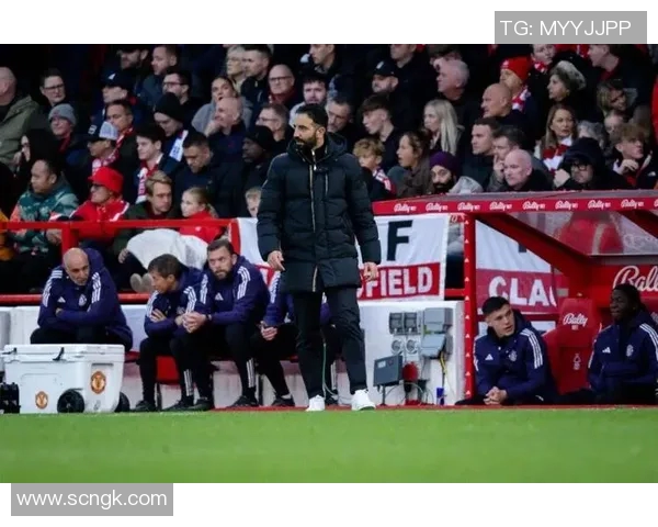 英超曼联主教练透露球队调整战术,力争在下赛季重返前四位置